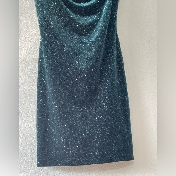 Epiphany Dark Green Sparkling Sleeveless Part Dress Soft Velvety Size Small - Picture 4 of 7